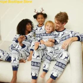 Merry Xmas Family Matching Pajamas Set All Elk Print Mother Father Kids Christmas Clothing Sets Soft Loose Pyjamas Holiday Look
